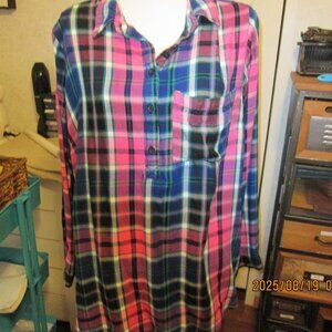 Lane Bryant Colorful 1/4 Button-up Top Size 18 P